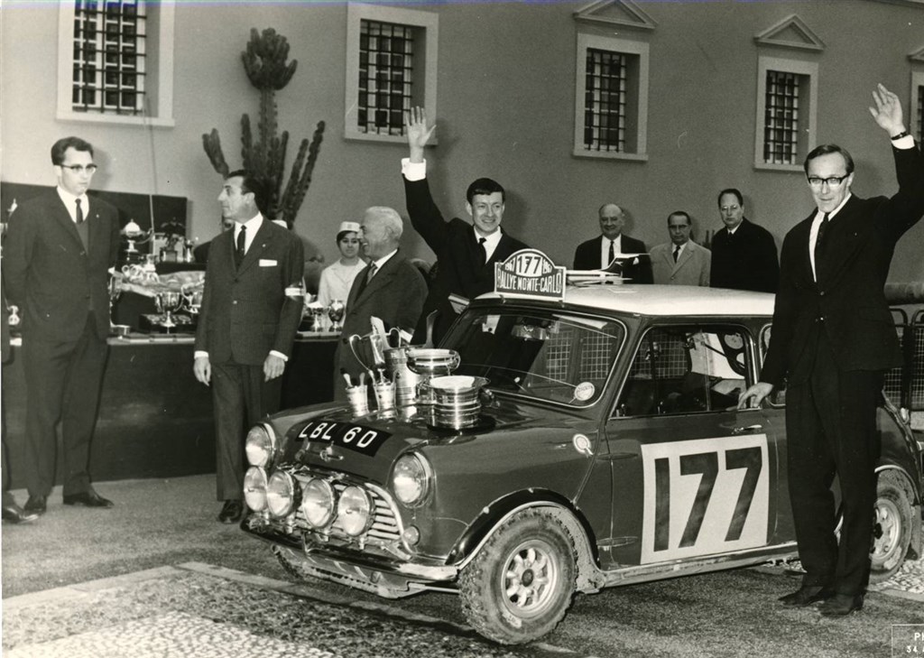 Den finske rallystjerne Rauno Aaltonen vandt Rally Monte-Carlo i 1967 og deltog i løbets historiske del i 2011. Nu gæster han København ved starten på 2015-udgaven af det berømte rally
(Foto: BMW)